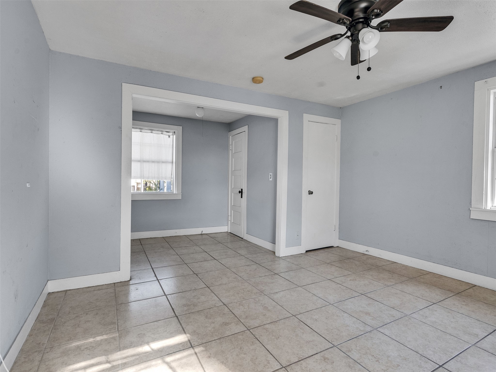 2141 Colquitt Street Houston, TX 77098 - Photo 34 of 50 a view of an entryway