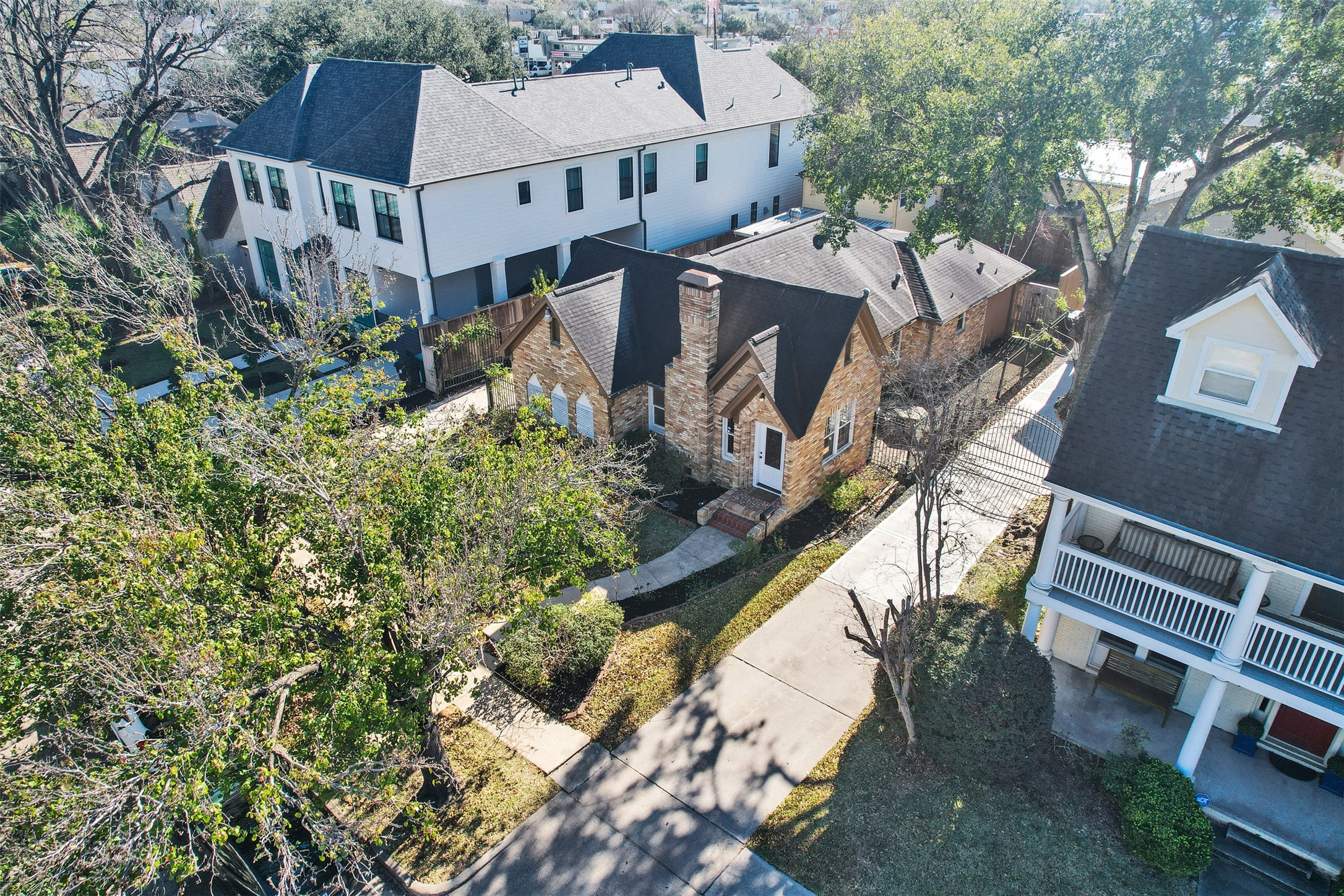 2141 Colquitt Street Houston, TX 77098 - Photo 4 of 50 an aerial view of a house with a yard