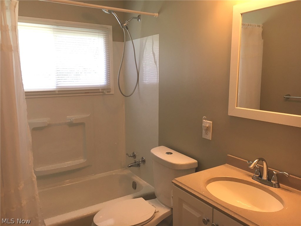 4182 Mill Trace Road Youngstown, OH 44511 - Photo 18 of 23 Gallery Image 18