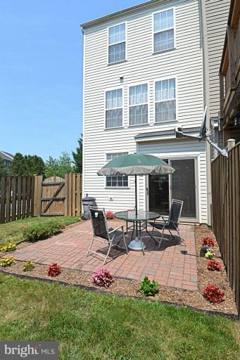 21080 Bitterroot Terrace Ashburn, VA 20147 - Photo 13 of 14 Exterior (Rear)