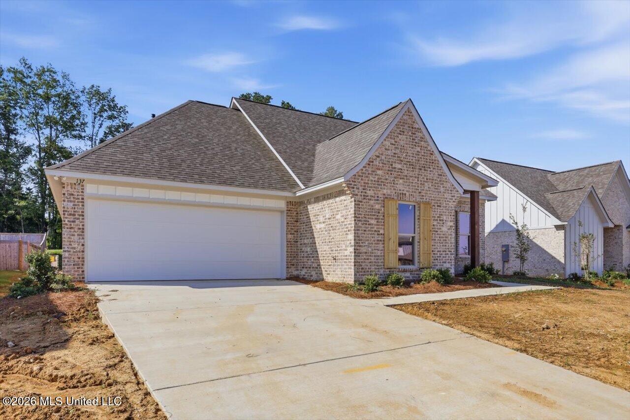 137 Bronson Bend Flowood, MS 39232 - Photo 2 of 31 03-137 Bronson Bnd _ Hometoursms.com