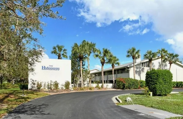 $176,000 | 321 Bobby Jones Road, Unit 321, Sarasota, FL 34232