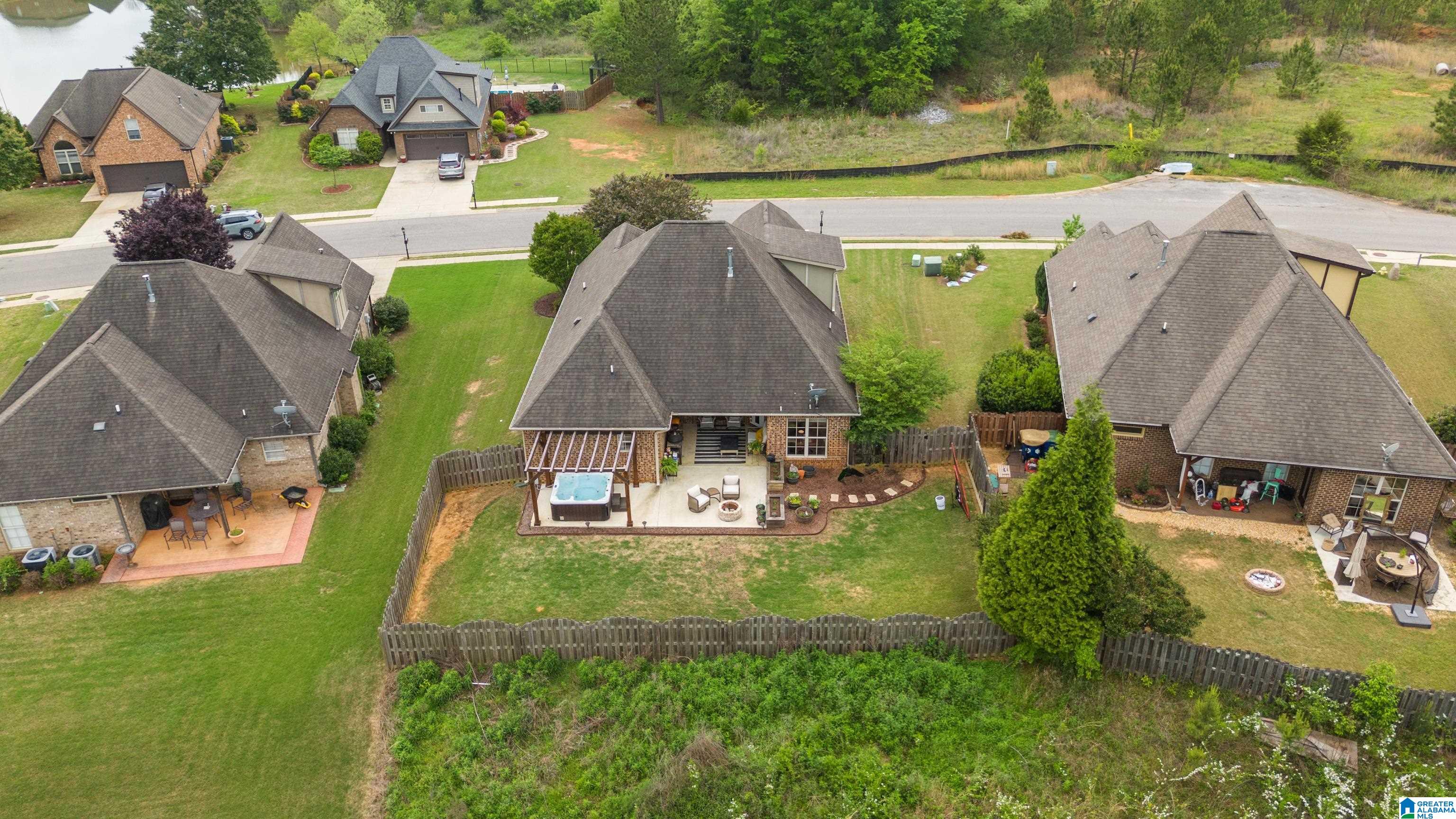 304 Lacey Avenue Alabaster, AL 35114 - Photo 38 of 43