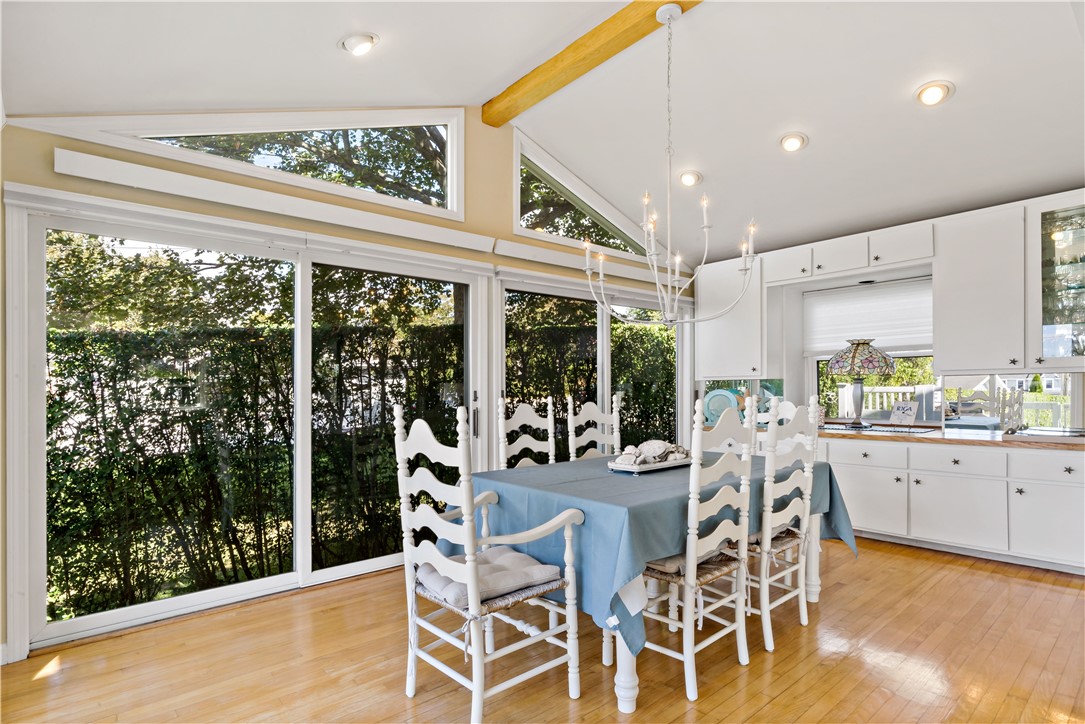 18 Warren Avenue Middletown, RI 02842 - Photo 15 of 30