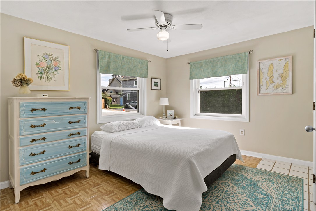 18 Warren Avenue Middletown, RI 02842 - Photo 17 of 30