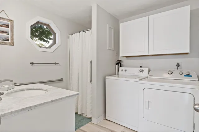 $3,200 | 18 Warren Avenue, Middletown, RI 02842