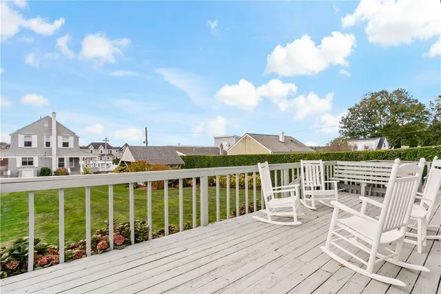 $3,200 | 18 Warren Avenue, Middletown, RI 02842