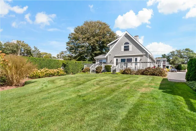 $3,200 | 18 Warren Avenue, Middletown, RI 02842