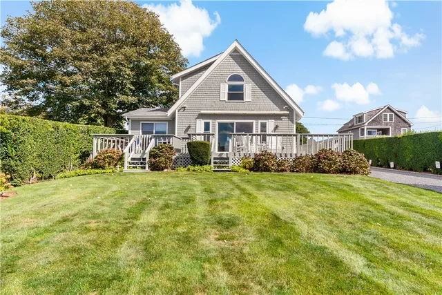 $3,200 | 18 Warren Avenue, Middletown, RI 02842