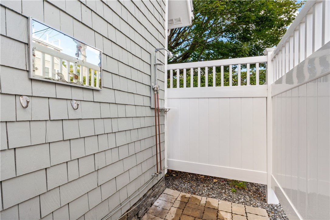 18 Warren Avenue Middletown, RI 02842 - Photo 29 of 30