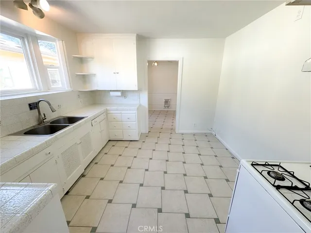 $4,995 | 1205 Alma Street, Glendale, CA 91202