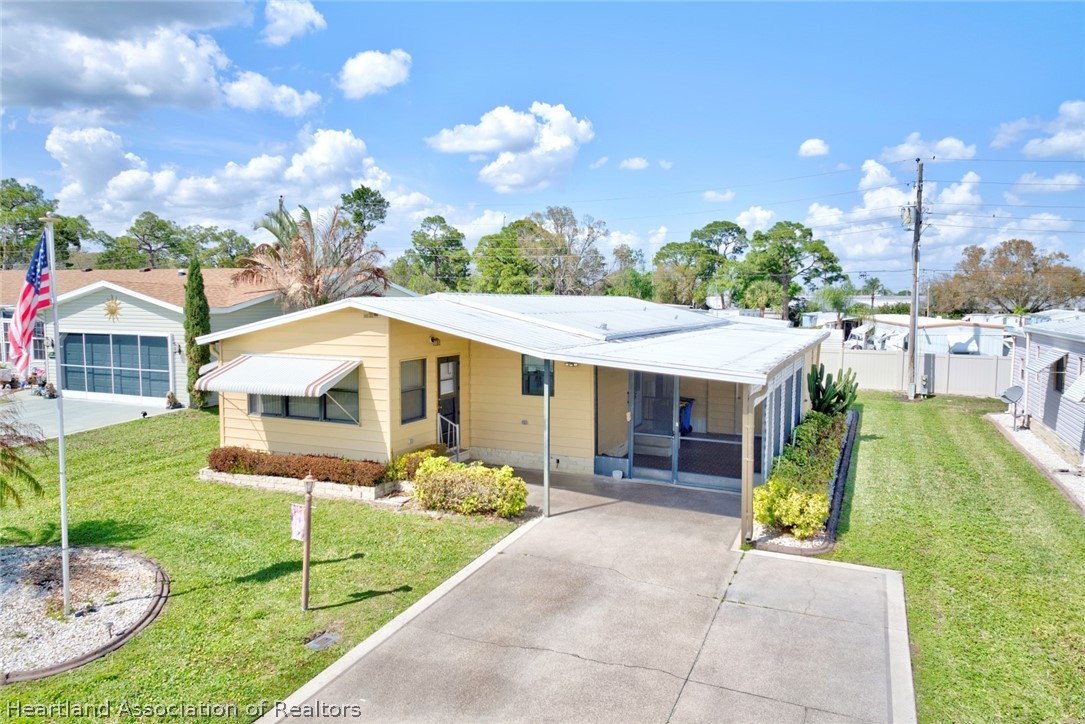 1516 Caribbean Road Sebring, FL 33870 - Photo 2 of 49 Gallery Image 2