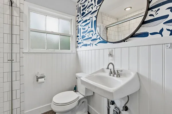$3,200 | 2635 West 45th Street, Austin, TX 78731