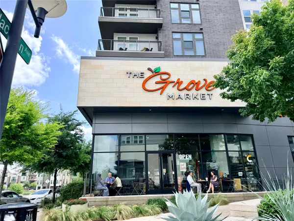 $3,200 | 2635 West 45th Street, Austin, TX 78731