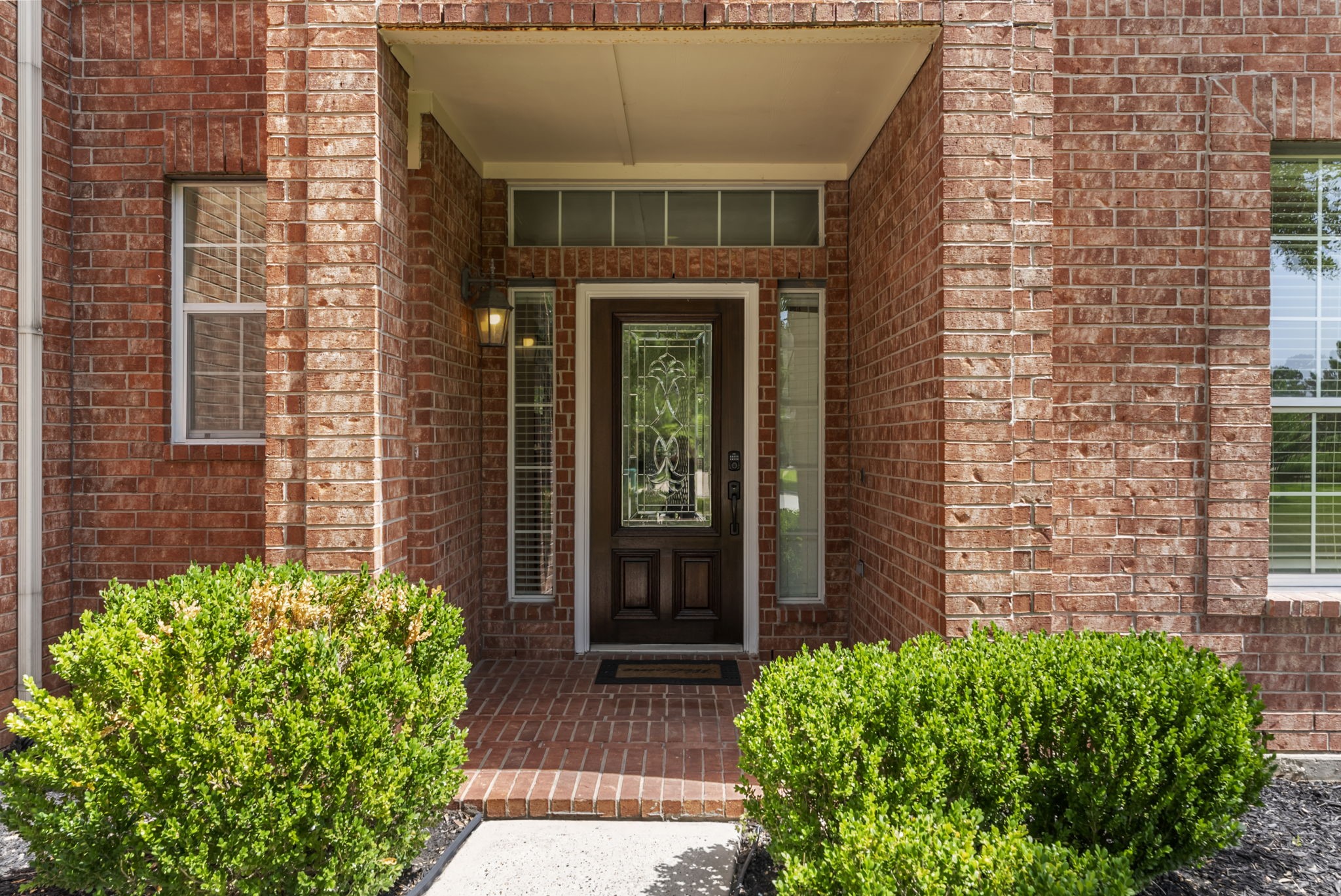 2 Granite Path Place Spring, TX 77389 - Photo 3 of 32