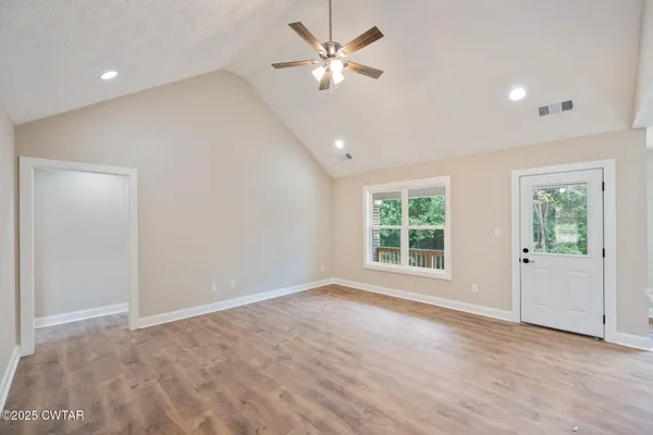 $299,900 | 70 Derek Drive, Lexington, TN 38351