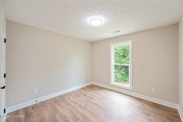 $299,900 | 70 Derek Drive, Lexington, TN 38351