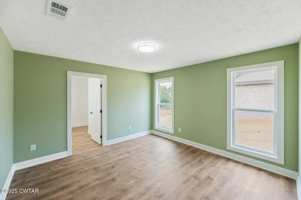 $299,900 | 70 Derek Drive, Lexington, TN 38351