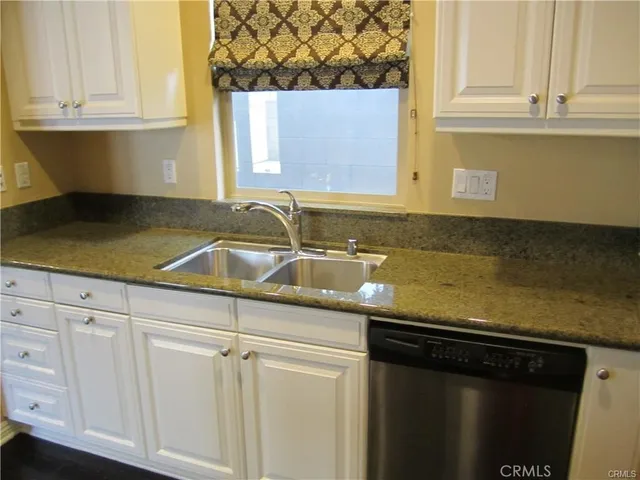 $890,000 | 3103 South Hampton Way, Ontario, CA 91761