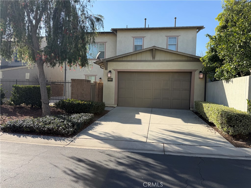 3103 South Hampton Way Ontario, CA 91761 - Photo 18 of 20 Garage