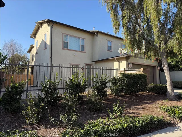 $890,000 | 3103 South Hampton Way, Ontario, CA 91761