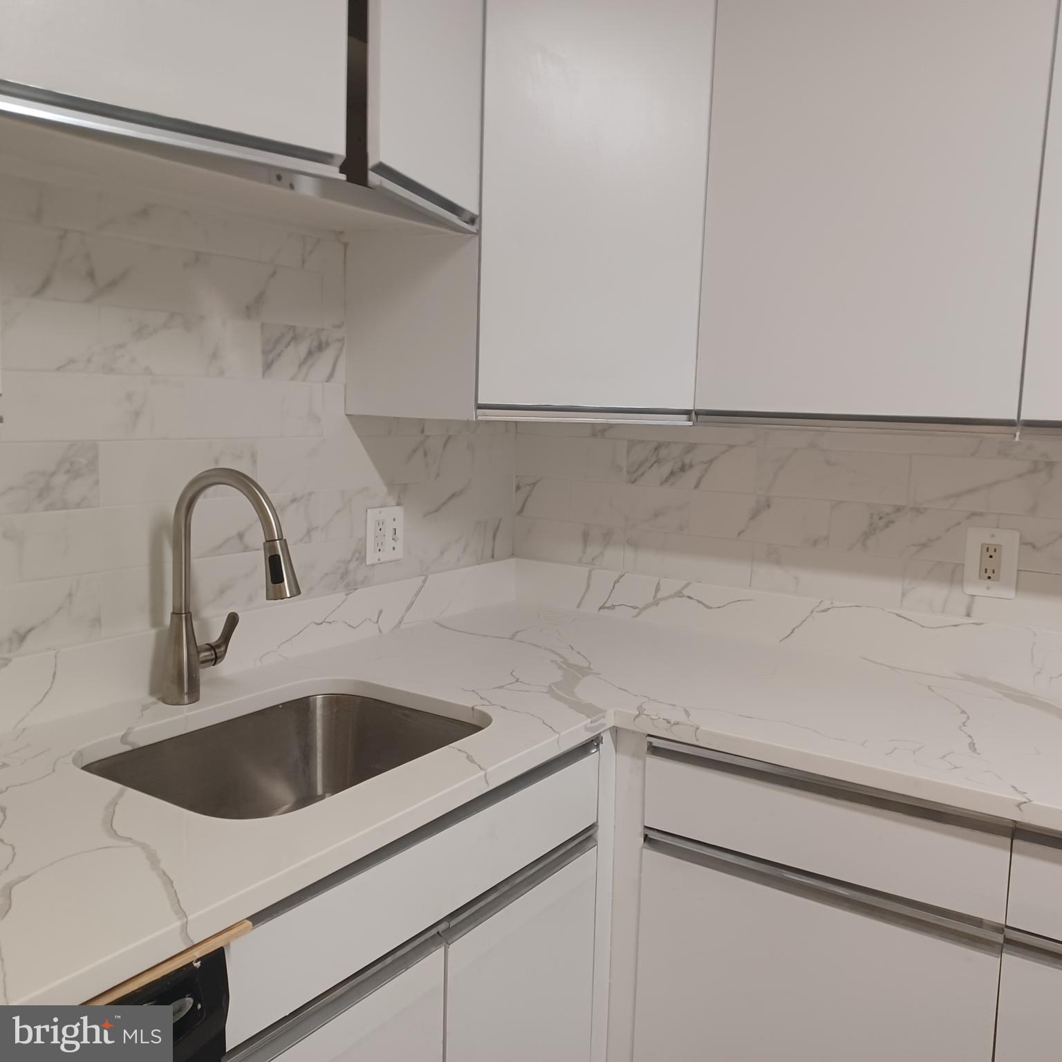 5501 Seminary Road, Unit 603S Falls Church, VA 22041 - Photo 24 of 44 Kitchen