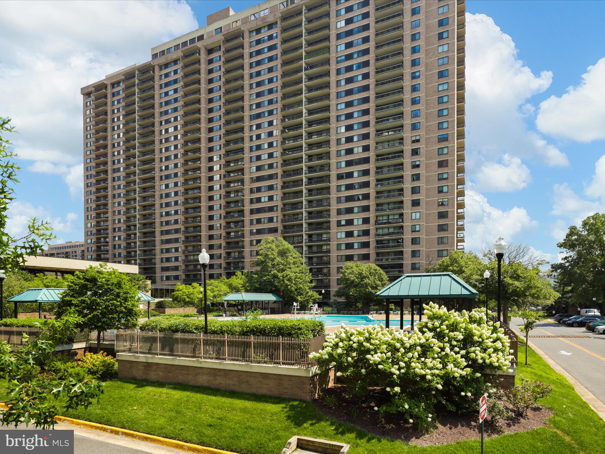 5501 Seminary Road, Unit 603S Falls Church, VA 22041 - Photo 3 of 44 Gallery Image 3