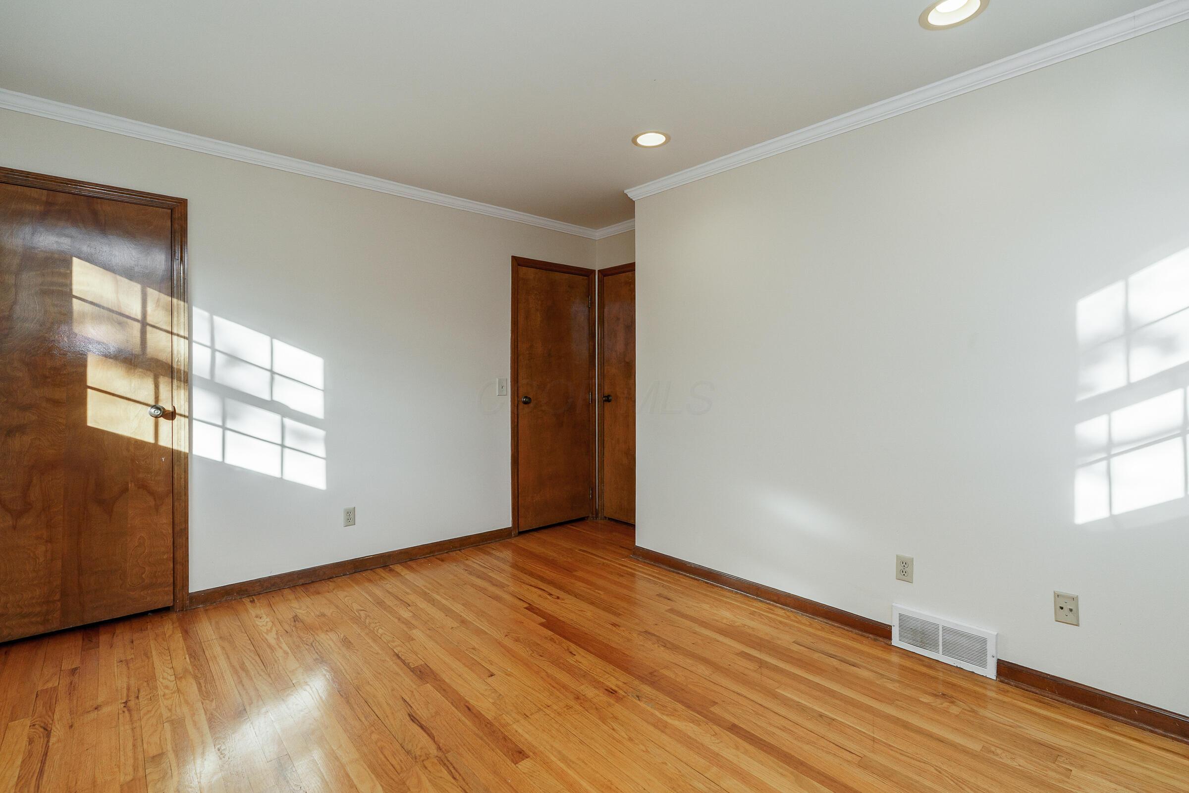5975 Rocky Rill Road Columbus, OH 43235 - Photo 21 of 38 Bedroom #2