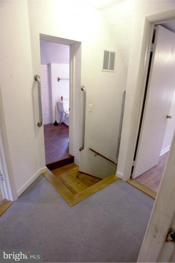 7530 Brink Road Gaithersburg, MD 20882 - Photo 23 of 30 Upstairs hallway