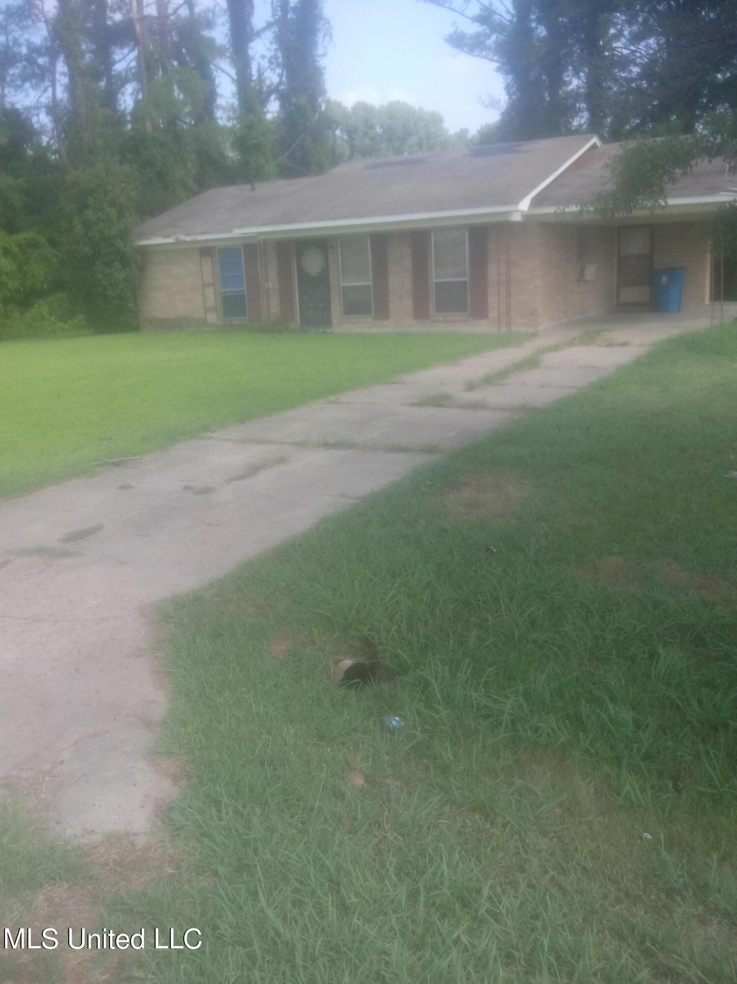 1340 Riverside Road Marks, MS 38646 - Photo 3 of 4 1340 Riverside 5