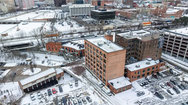 $1,800 | 64 Commercial Street, Unit 104, Rochester, NY 14614