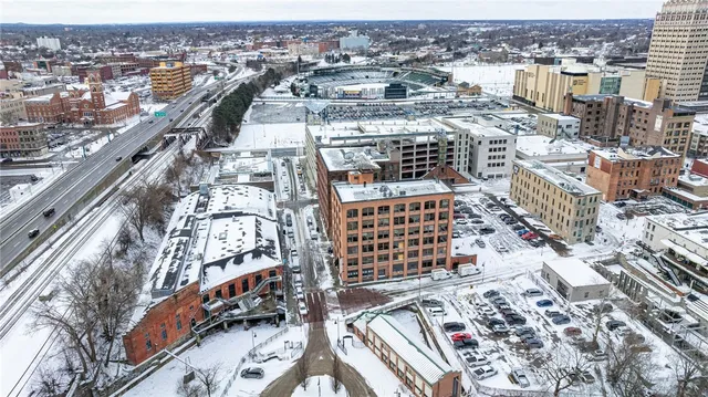 $1,800 | 64 Commercial Street, Unit 104, Rochester, NY 14614