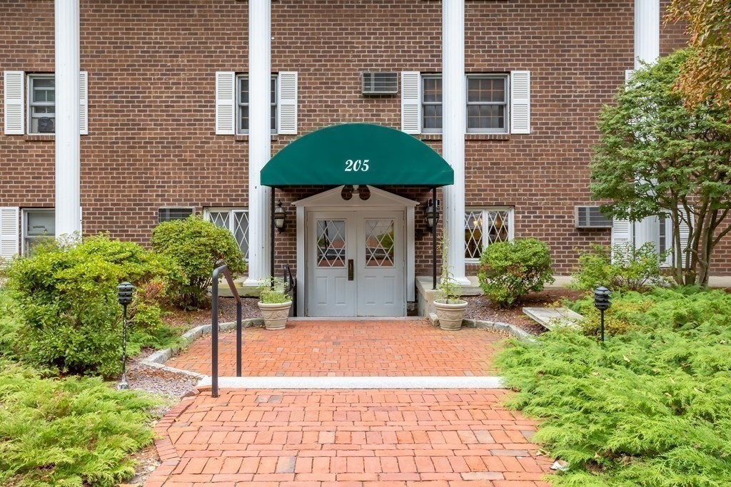 205 Great Road, Unit B1 Acton, MA 01720 - Photo 9 of 36