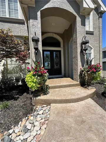 $1,179,900 | 20308 West 92nd Street, Lenexa, KS 66220