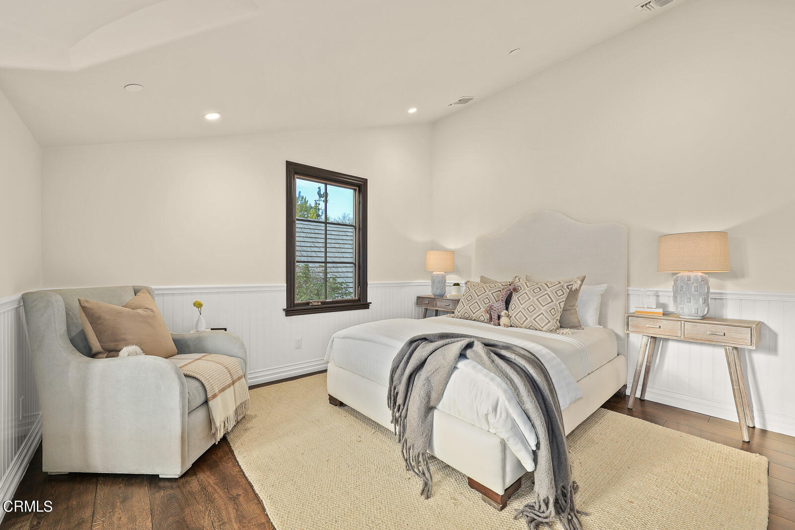 675 Elliott Drive Pasadena, CA 91106 - Photo 23 of 39 a bedroom with a bed and a couch