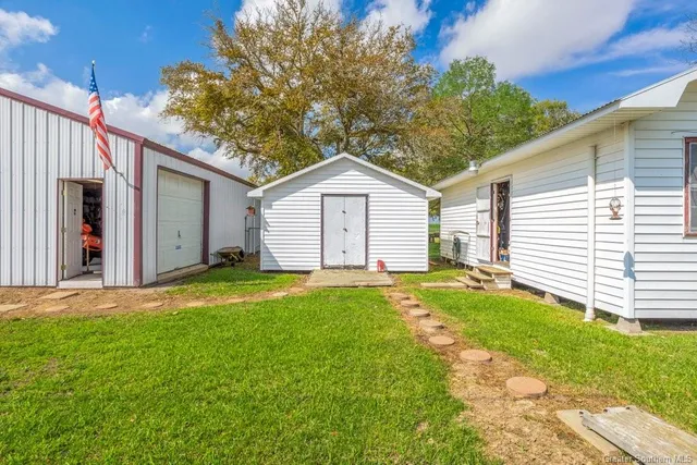 $269,900 | 206 South 2nd Street, Gueydan, LA 70542