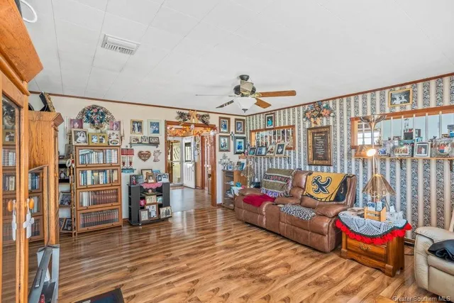 $269,900 | 206 South 2nd Street, Gueydan, LA 70542