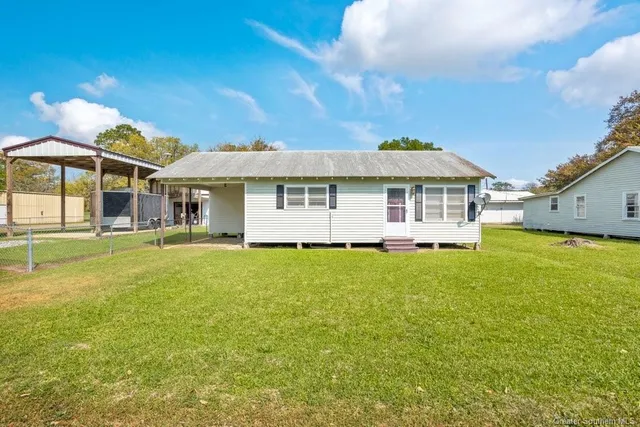 $269,900 | 206 South 2nd Street, Gueydan, LA 70542