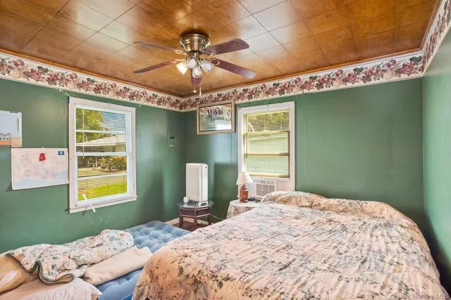 $269,900 | 206 South 2nd Street, Gueydan, LA 70542