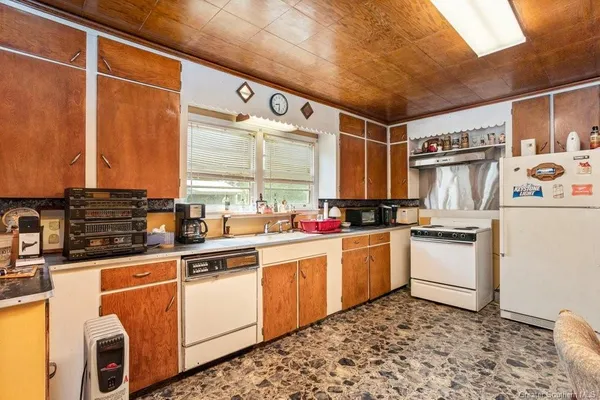 $269,900 | 206 South 2nd Street, Gueydan, LA 70542