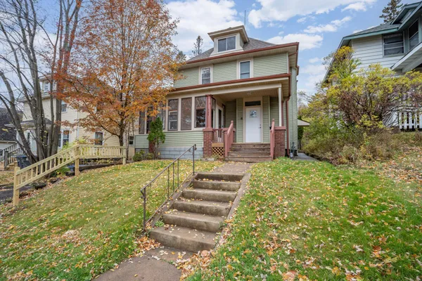 $334,900 | 625 Woodland Avenue, Duluth, MN 55812