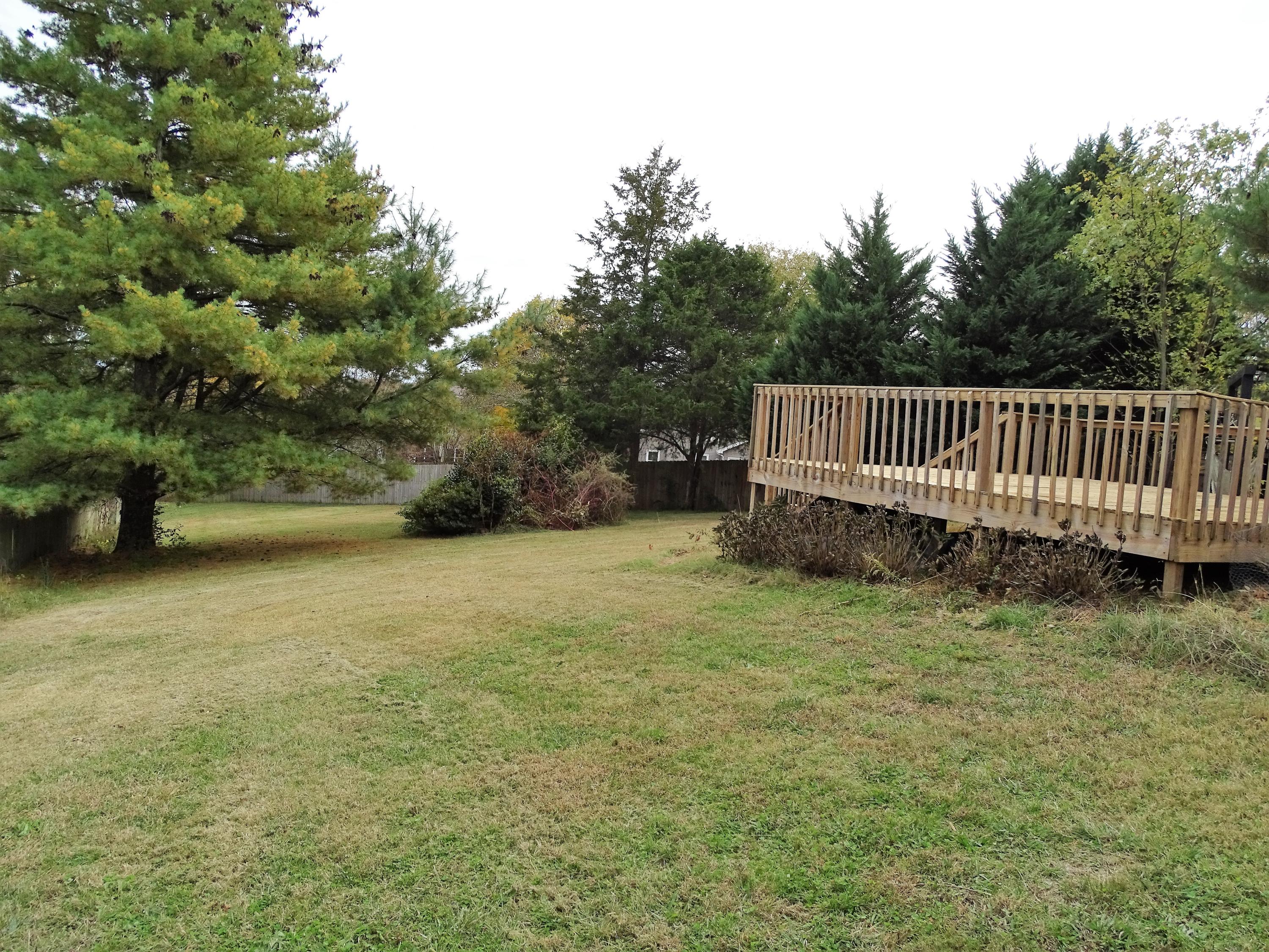 1344 Wenlock Road Knoxville, TN 37922 - Photo 16 of 18 15 - Back Yard