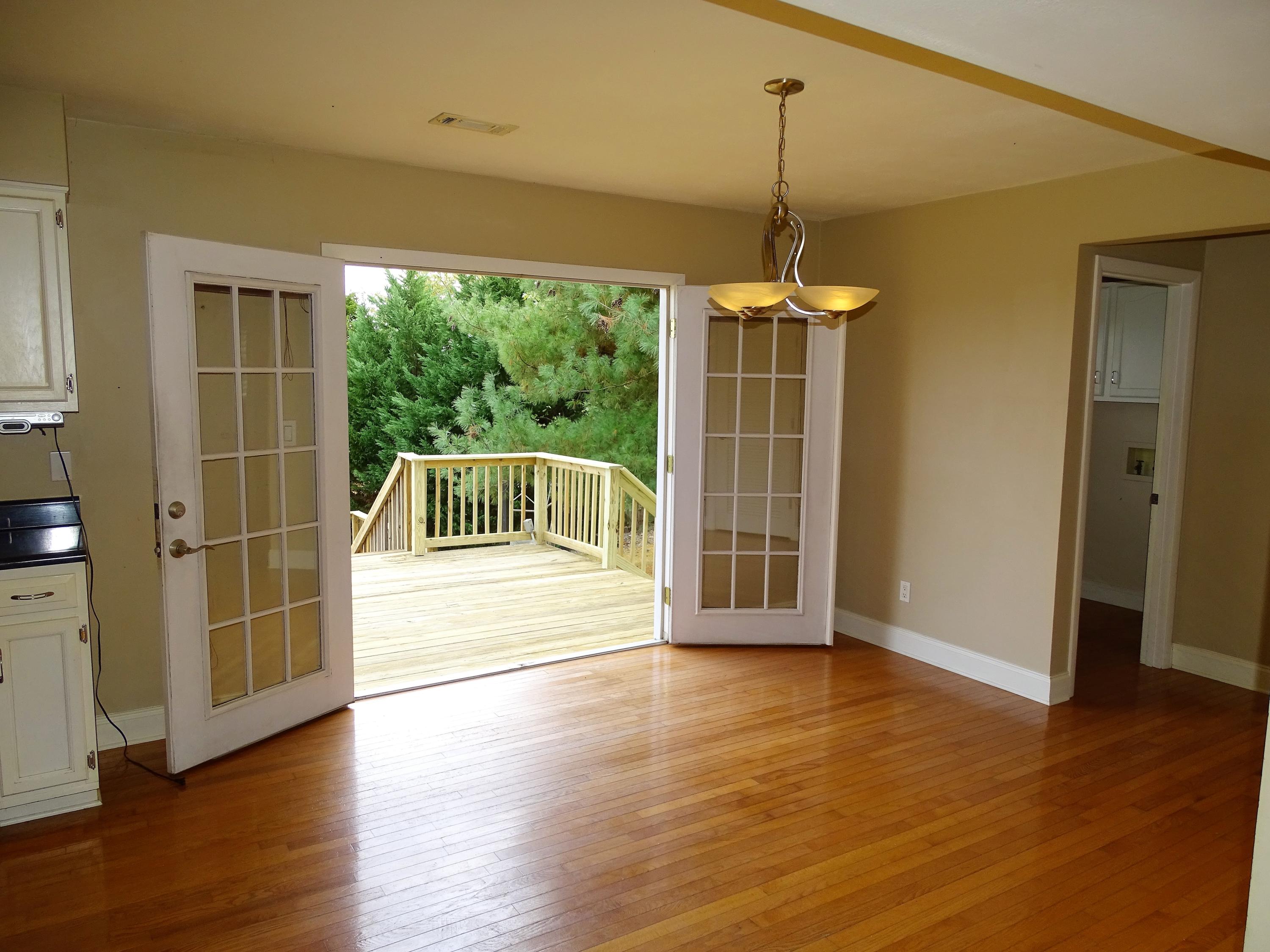1344 Wenlock Road Knoxville, TN 37922 - Photo 7 of 18 6 - Dining