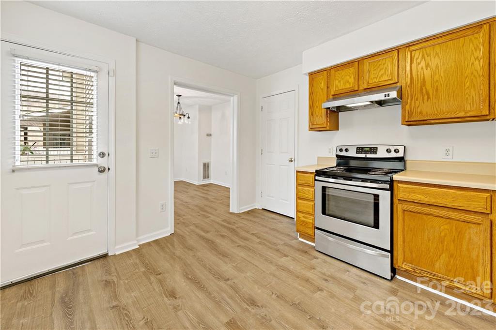 23 Bridgestone Road Swannanoa, NC 28778 - Photo 6 of 21 Gallery Image 6