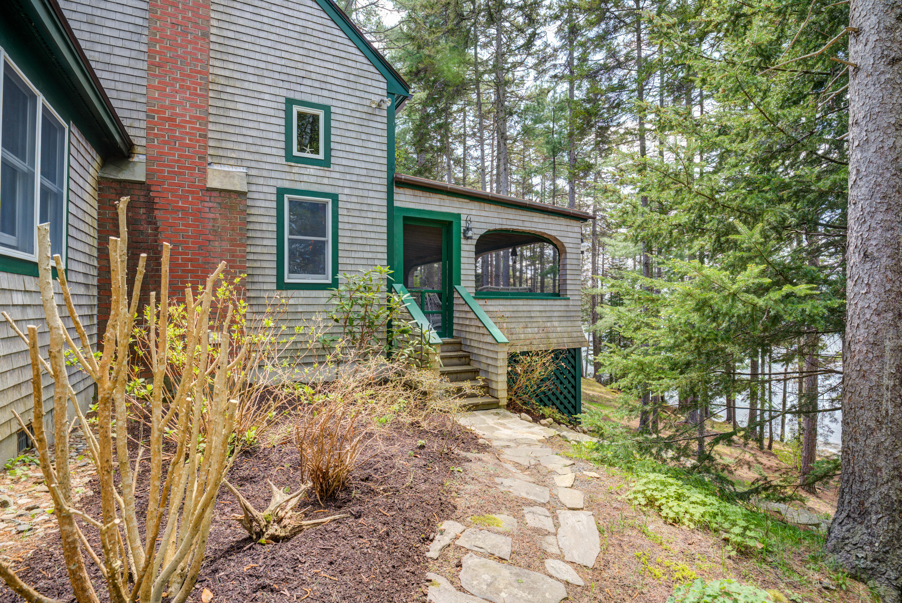548 West Side Road Boothbay, ME 04571 - Photo 9 of 54 9