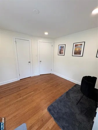$2,550 | 352 New York Avenue, Unit 2, Lyndhurst, NJ 07071