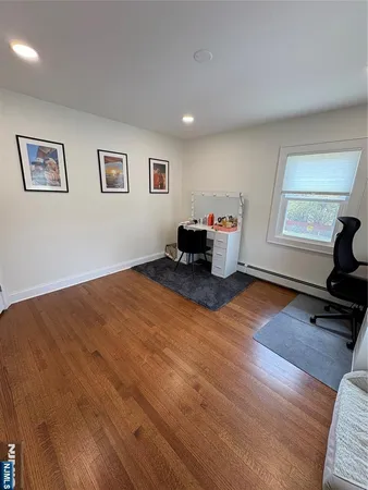 $2,550 | 352 New York Avenue, Unit 2, Lyndhurst, NJ 07071