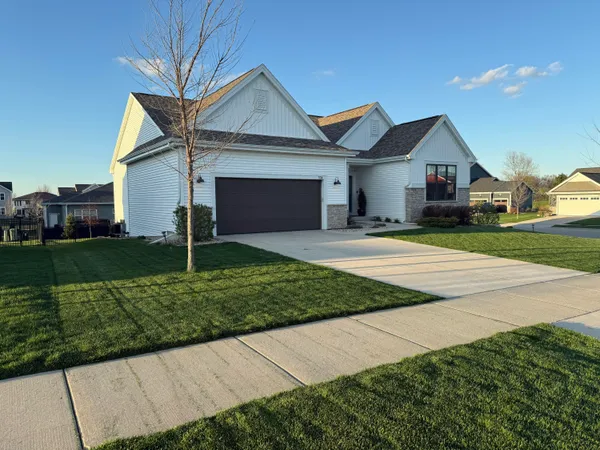 $725,000 | 534 Foxfield Rd., Oregon, WI 53575