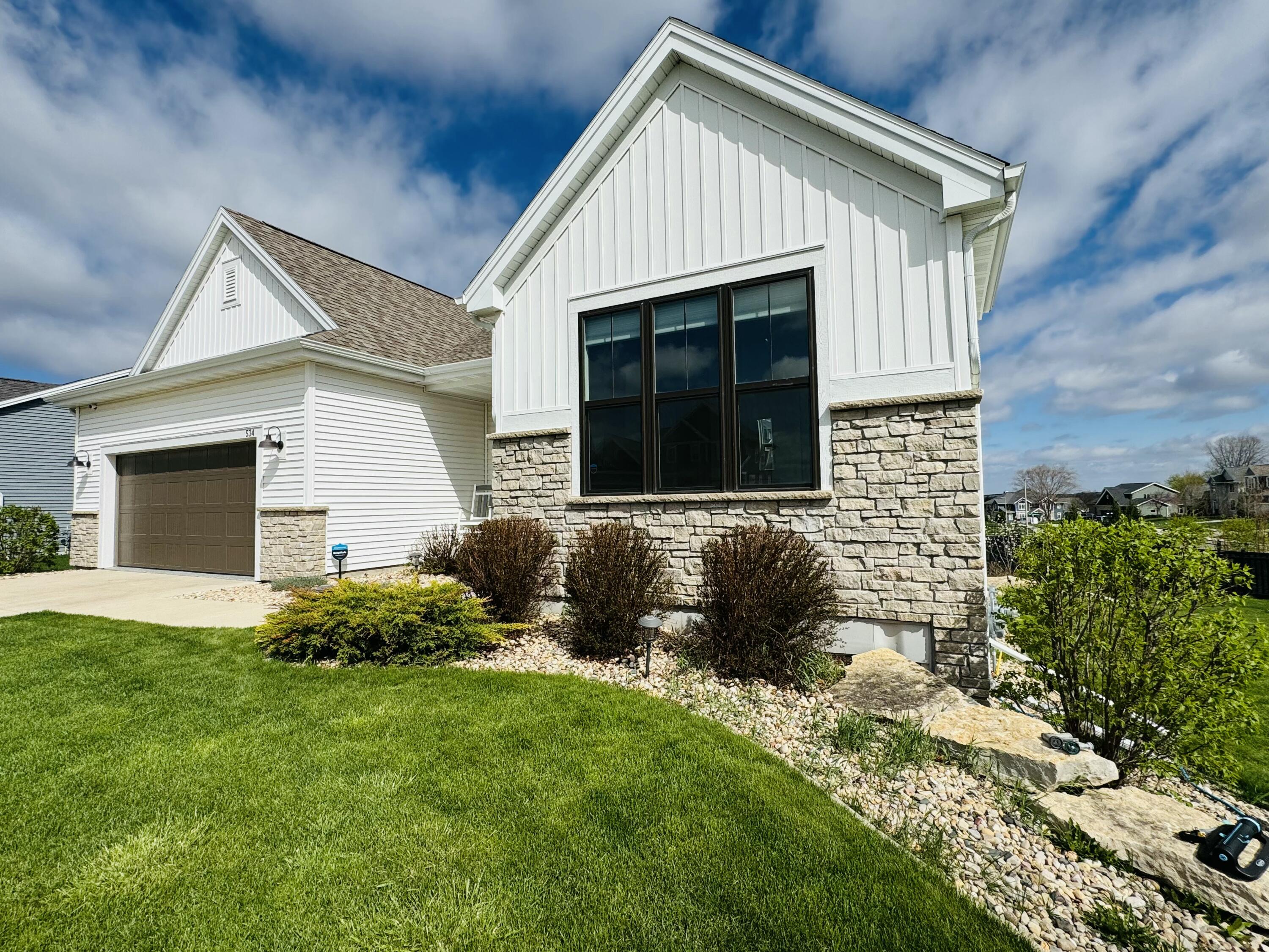 534 Foxfield Rd. Oregon, WI 53575 - Photo 4 of 25 IMG_7346