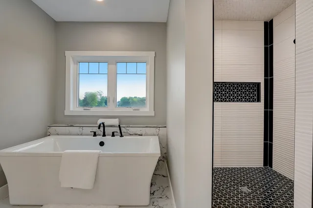 $1,706,995 | 1140 Reese Trail, Waunakee, WI 53597